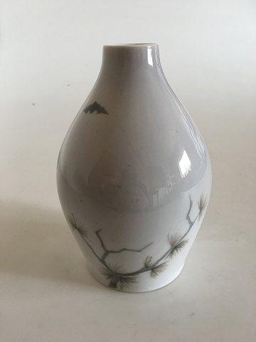 Royal Copenhagen Art Nouveau Vase med flagermus No 475/113 - Danam Antik