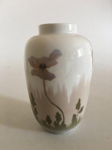 Royal Copenhagen Art Nouveau Vase med Lyserøde Blomster No 135/18 - Danam Antik