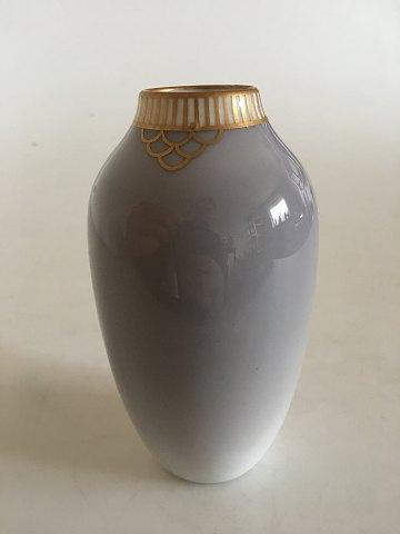 Royal Copenhagen Art Nouveau Vase No 239 med guld - Danam Antik