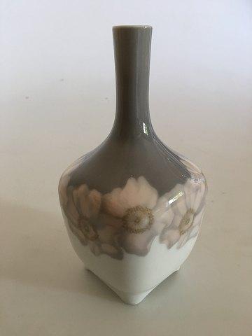 Royal Copenhagen Art Nouveau Vase No. 459/135 med Blomster dekoration - Danam Antik