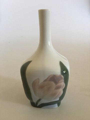 Royal Copenhagen Art Nouveau Vessel Vase No. 215/135 med Tulipan dekoration - Danam Antik