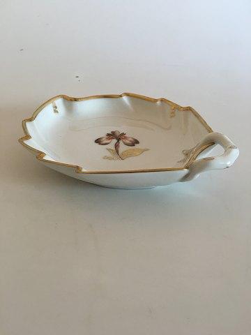 Royal Copenhagen Brun Iris Bladformet Assiette No 9209 - Danam Antik