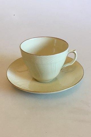 Royal Copenhagen Creme Svejfet med Guld (Stel 1235) Kaffekop og underkop No 1870 - Danam Antik