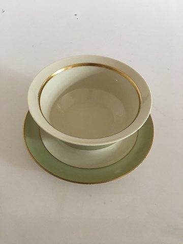 Royal Copenhagen "Dagmar" Sovseskål med Påsat Underfad No. 9580 - Danam Antik