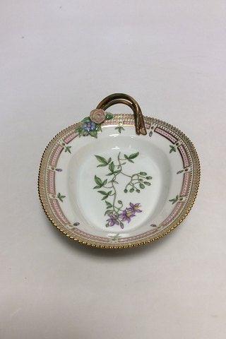 Royal Copenhagen Flora Danica Oval Assiette No 20/3540 - Danam Antik