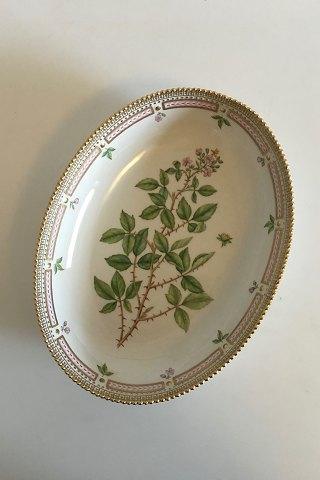 Royal Copenhagen Flora Danica Oval Skål No 20/3507 - Danam Antik