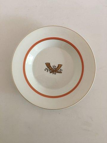 Royal Copenhagen Guldhornene med Orange Kant Dyb Tallerken No 883/9587 - Danam Antik