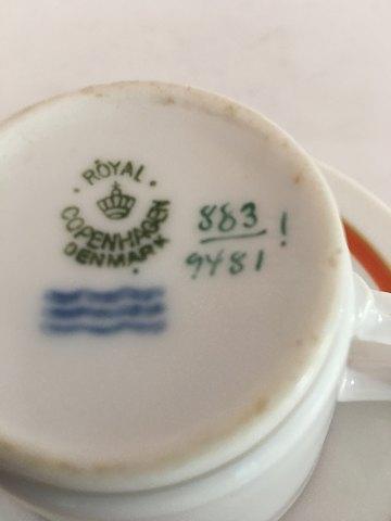 Royal Copenhagen Guldhornene med Orange Kant Kaffekop med Underkop No 883/9481 - Danam Antik