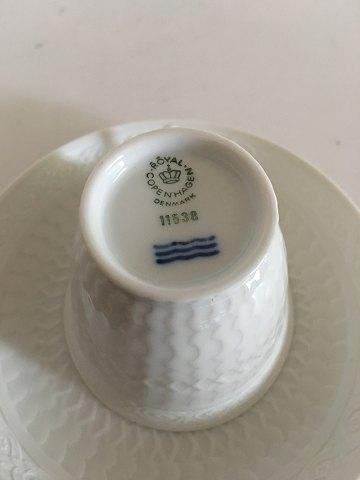 Royal Copenhagen Hvid Vifte Mokkakop og Underkop No. 11538 - Danam Antik