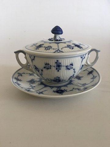 Royal Copenhagen Musselmalet Riflet Bouillon Kop med Underkop No. 2199 - Danam Antik