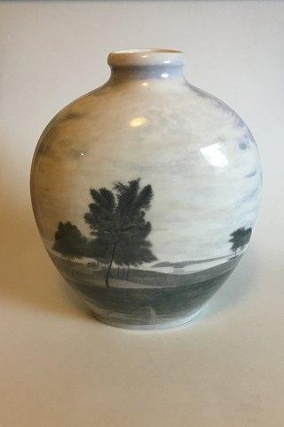 Royal Copenhagen Unika Vase af Karl Sørensen fra 14. November 1923 med motiv af vindmølle og landskab - Danam Antik