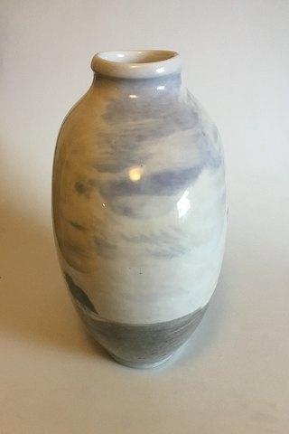 Royal Copenhagen Unika Vase af Karl Sørensen fra 14. November 1923 med motiv af vindmølle og landskab - Danam Antik