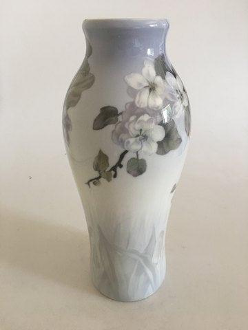 Royal Copenhagen Unika Vase med Blomstret Grene Motiv fra 1914 af J.M.Lorenz - Danam Antik