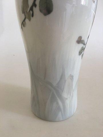 Royal Copenhagen Unika Vase med Blomstret Grene Motiv fra 1914 af J.M.Lorenz - Danam Antik