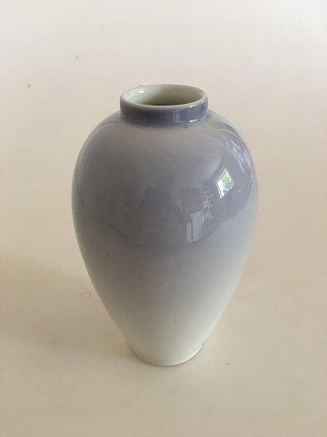 Royal Copenhagen Vase med Fuglemotiv No 1935/47B - Danam Antik