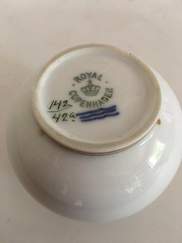 Royal Copenhagen Vase No 142/42A med Guldmotiv - Danam Antik