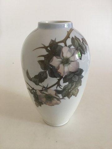 Royal Copenhagen Vase No 173/1099 med Blomstret Grenemotiv - Danam Antik