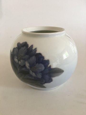 Royal Copenhagen Vase No 845/42B med Rhododendron Motiv - Danam Antik