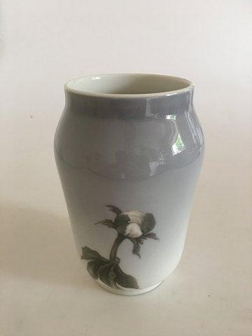 Royal Copenhagen Vase No 92/108 Motiv med Hvid Bonderose - Danam Antik