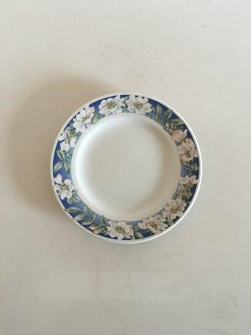 Royal Copenhagen Vildrose Kagetallerken No 617 - Danam Antik