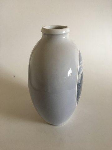 Unika Kongelig Porcelæns vase af Richard Bøcher fra 1933 - Danam Antik